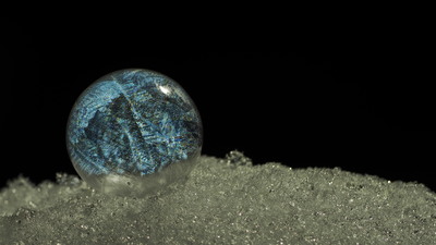 Zerbrechlich - Blauer Planet (Frozen Bubble) – Andreas Sauter